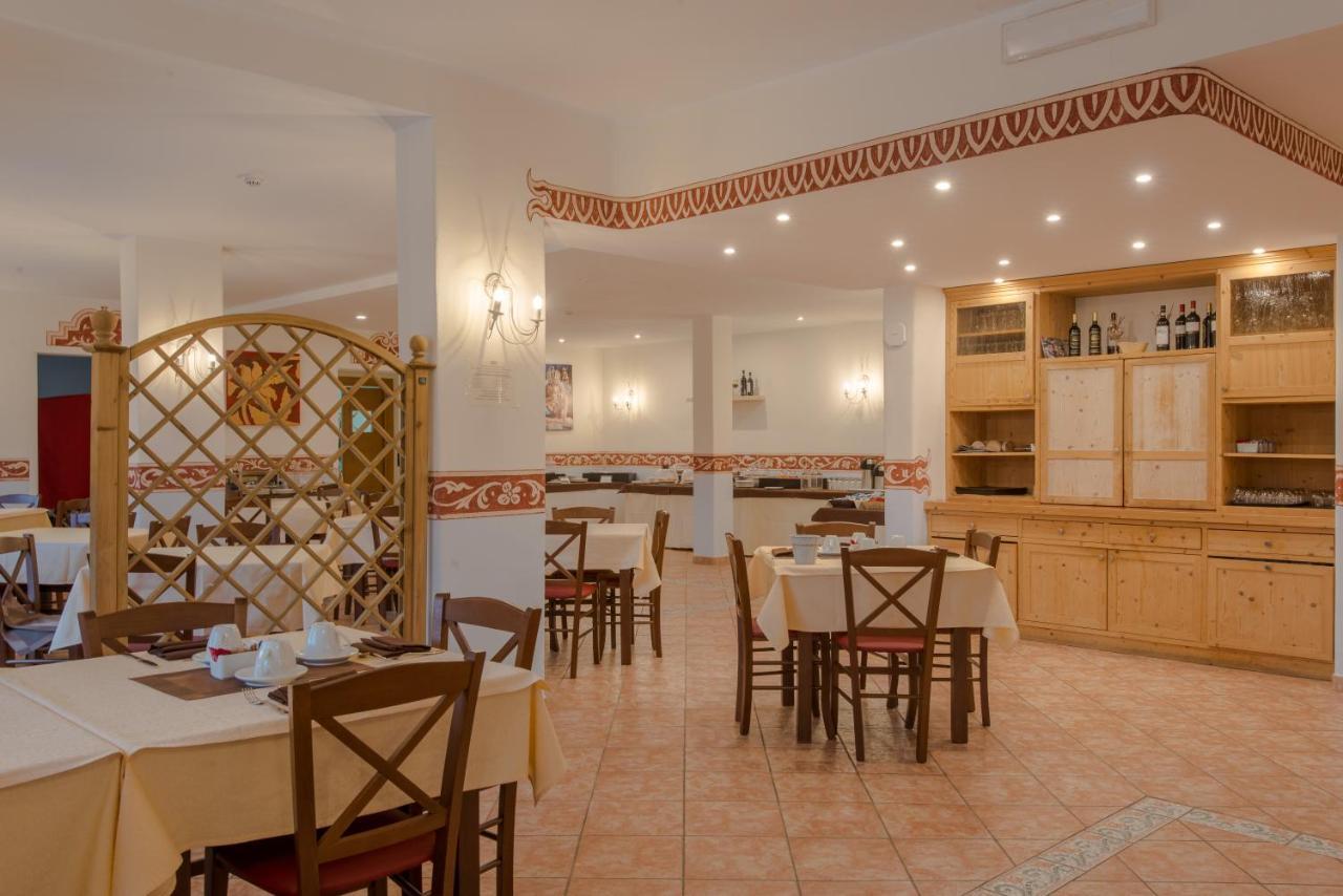 Hotel San Carlo, Tra Bormio E Livigno Isolaccia Εξωτερικό φωτογραφία